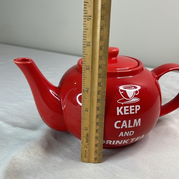 The Old Pottery Company Keep Calm And Drink Tea Red Ceramic Teapot 4 Cup Lid - Picture 10 of 11